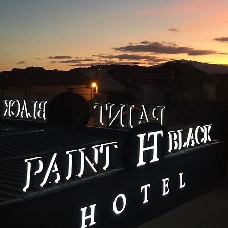Paint It Black Hotel & Spa 盖夫盖利亚 外观 照片